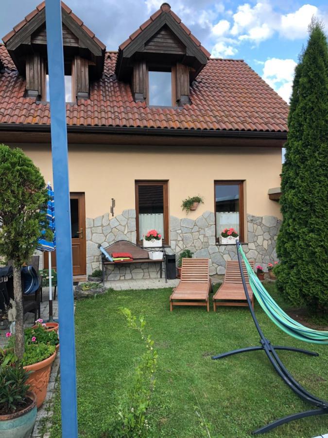 Appartement Privat Migac à Vrbov Extérieur photo